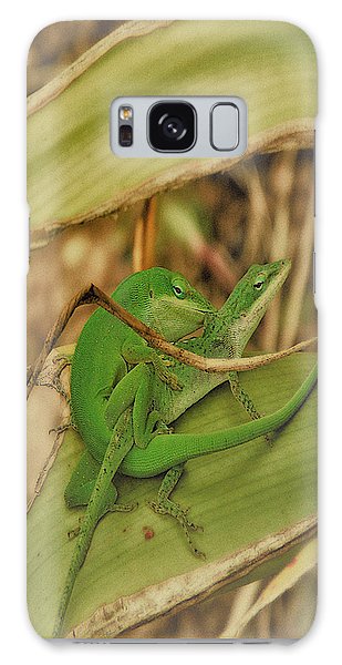 Love Happens - Phone Case